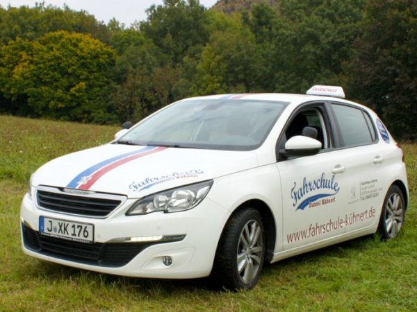 Peugeot 308 Limousine – Schulungsfahrzeug Klasse B (Schaltung)